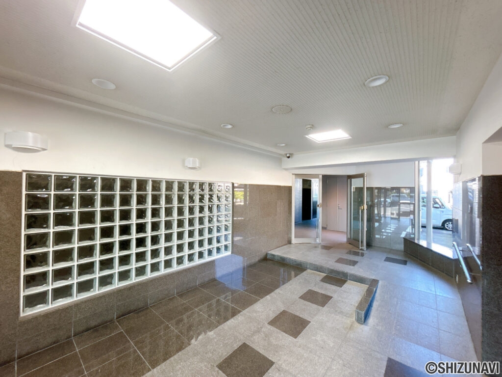 【マンションロビー】