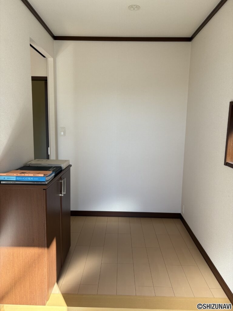 玄関①