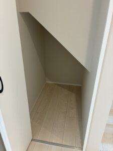 階段下収納
