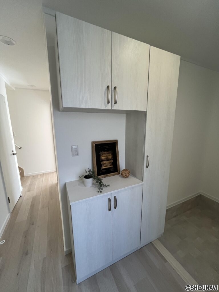 シューズボックス