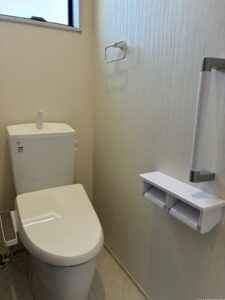 2階リビング横にもお手洗いがあります。