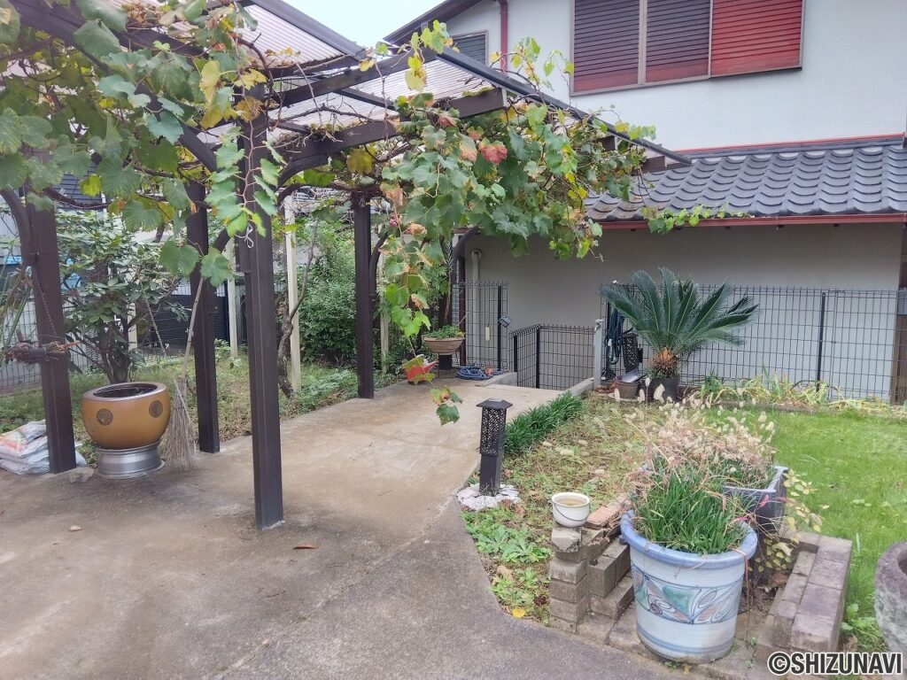 三島市三恵台　中古住宅　外観