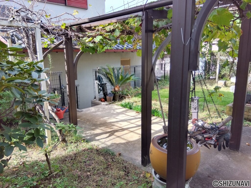 三島市三恵台　中古住宅　外観