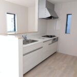 1号棟 1階キッチンの写真です。