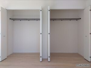 1号棟 1階リビング収納の写真です。