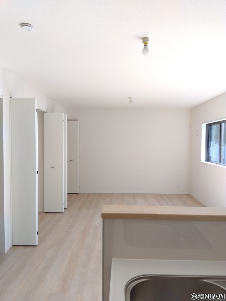 1号棟 1階リビングの写真です。