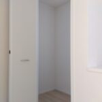 1号棟 2階ウォークインクローゼットの写真です。