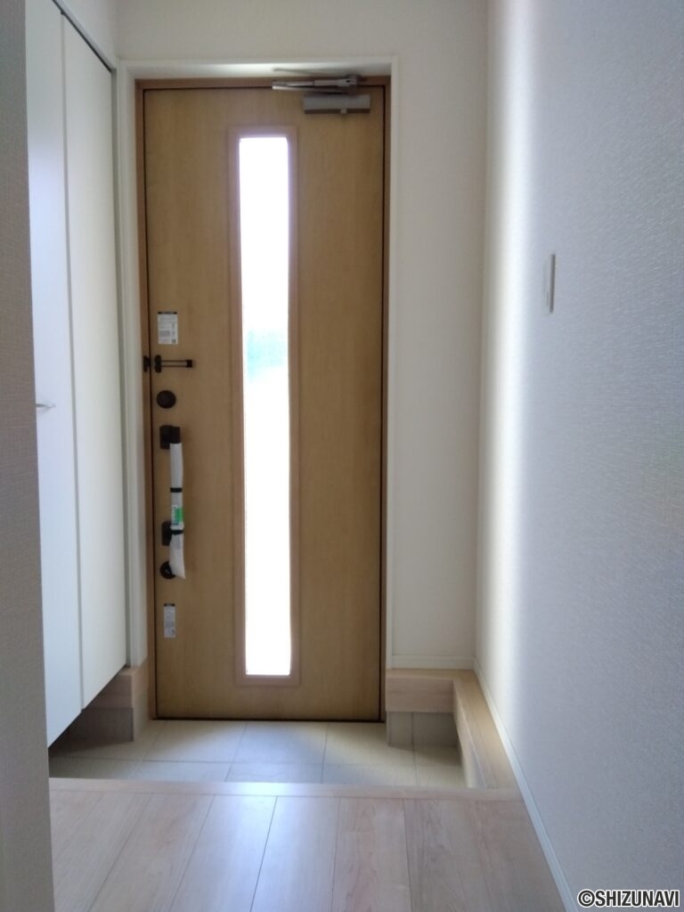 2号棟 玄関の写真です。