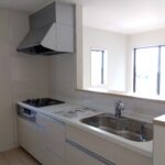 2号棟 1階キッチンの写真です。