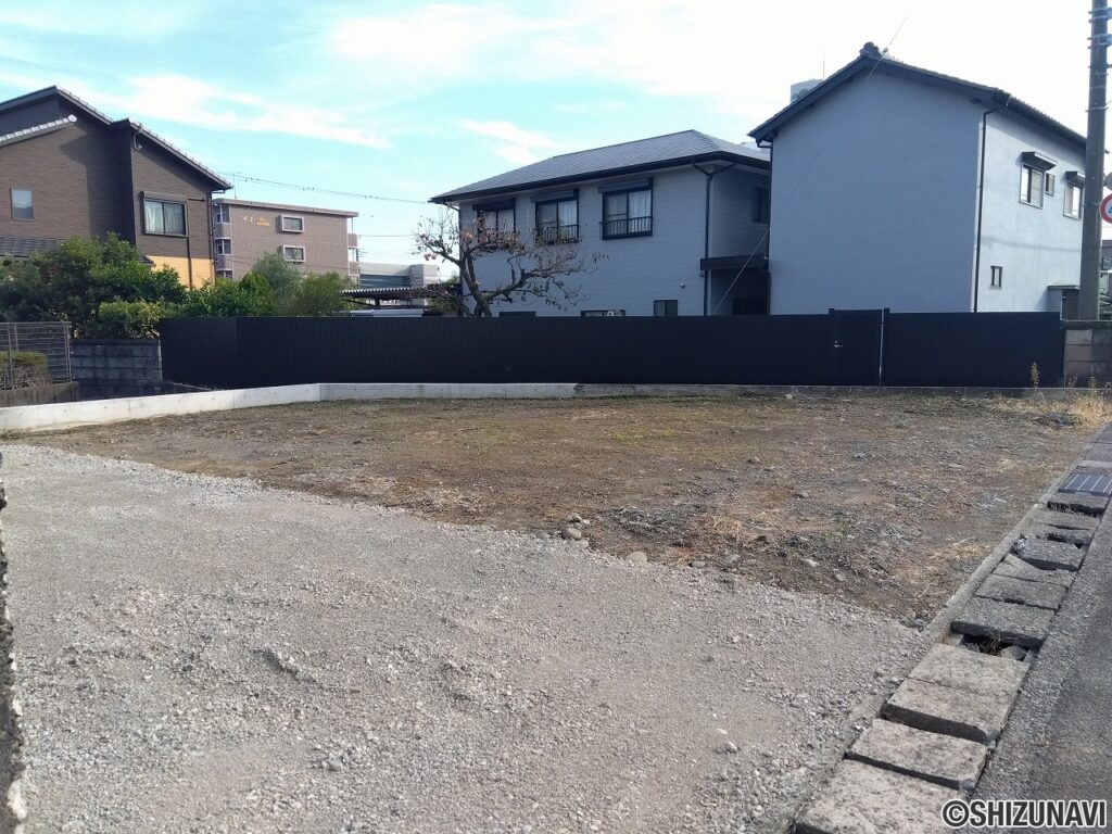 北西側より撮影