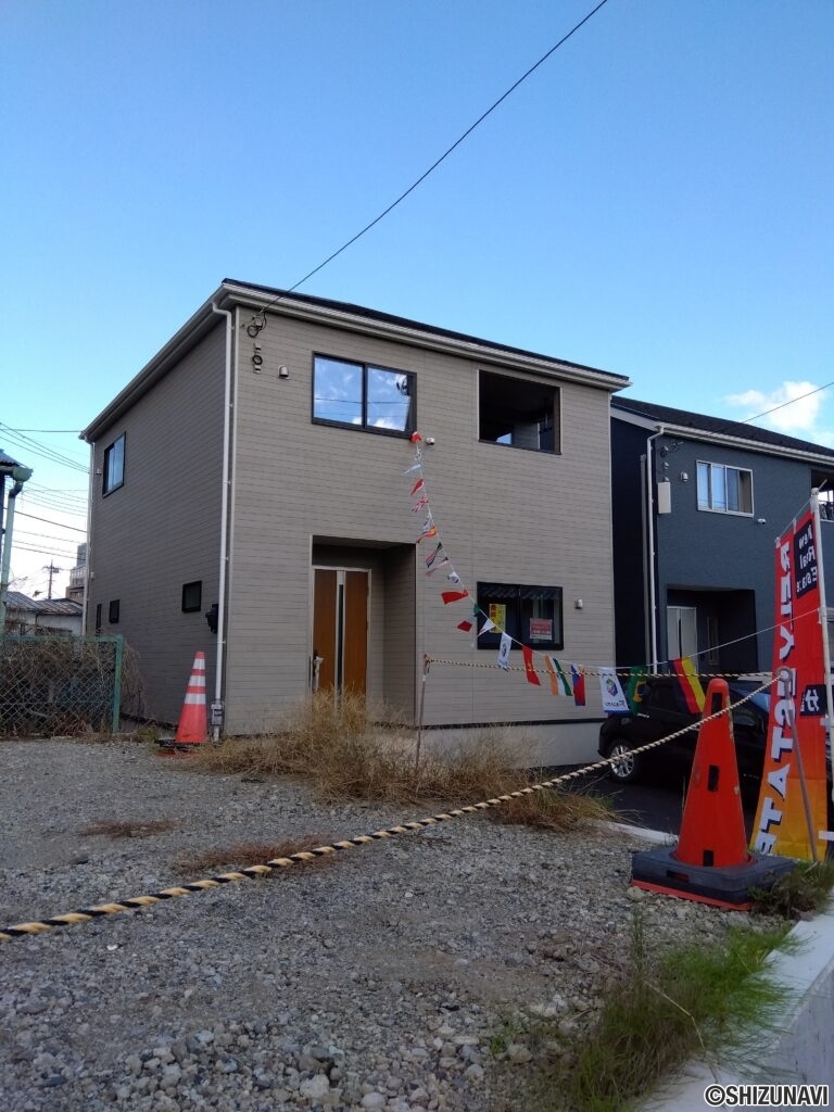 物件南西側からの写真です。