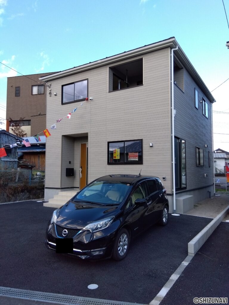 物件南東側からの写真です。