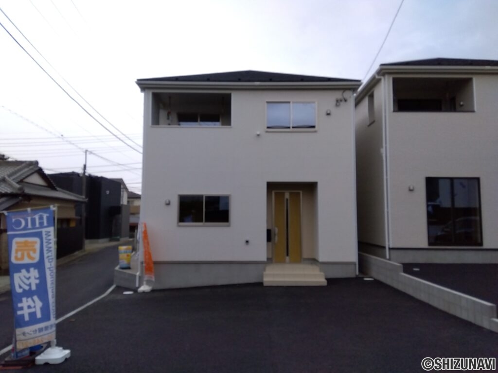 1号棟 正面からの写真です。