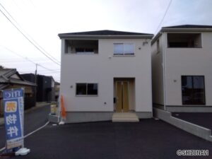 1号棟 正面からの写真です。