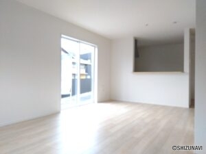 1号棟 1階リビングの写真です。