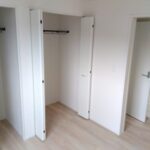 1号棟 2階洋室(4.5帖)の写真です。