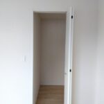 1号棟 2階ウォークインクローゼット(洋室6帖の部屋)の写真です。