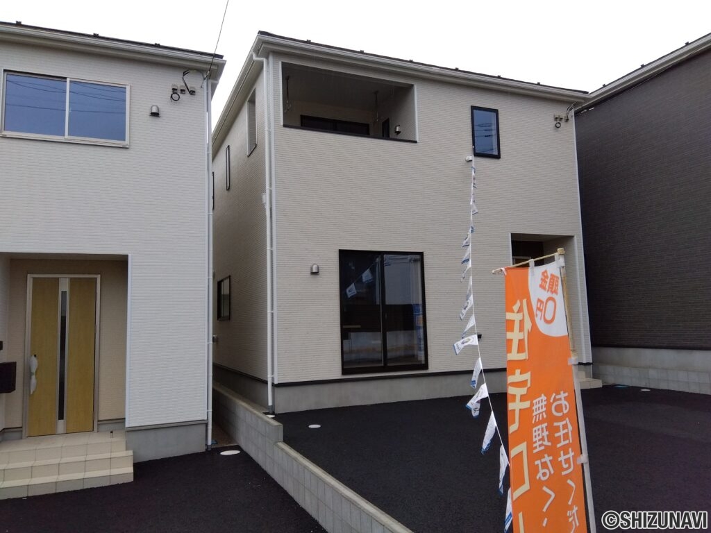 2号棟 南西側からの写真です。