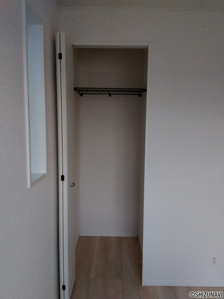 2階 洋室(4.5帖)の写真です。