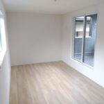 2階 洋室(8.2帖)の写真です。