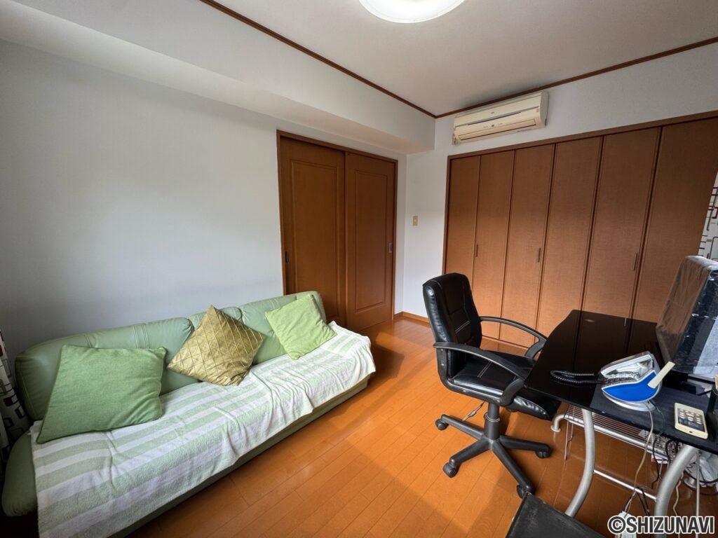 約6.5帖洋室　別角度です。