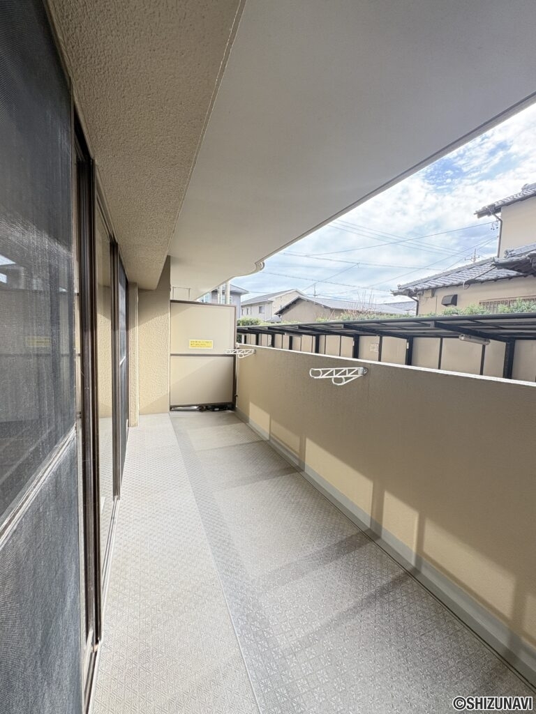 【バルコニー】
