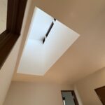 二階廊下の吹き抜けです。ガラリという換気口がございますので、いつでも室内の空気を新鮮にできます。