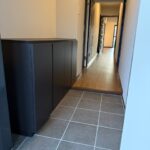 玄関ホール　タイルでリフォーム済