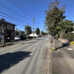 前面道路もゆったりしています。