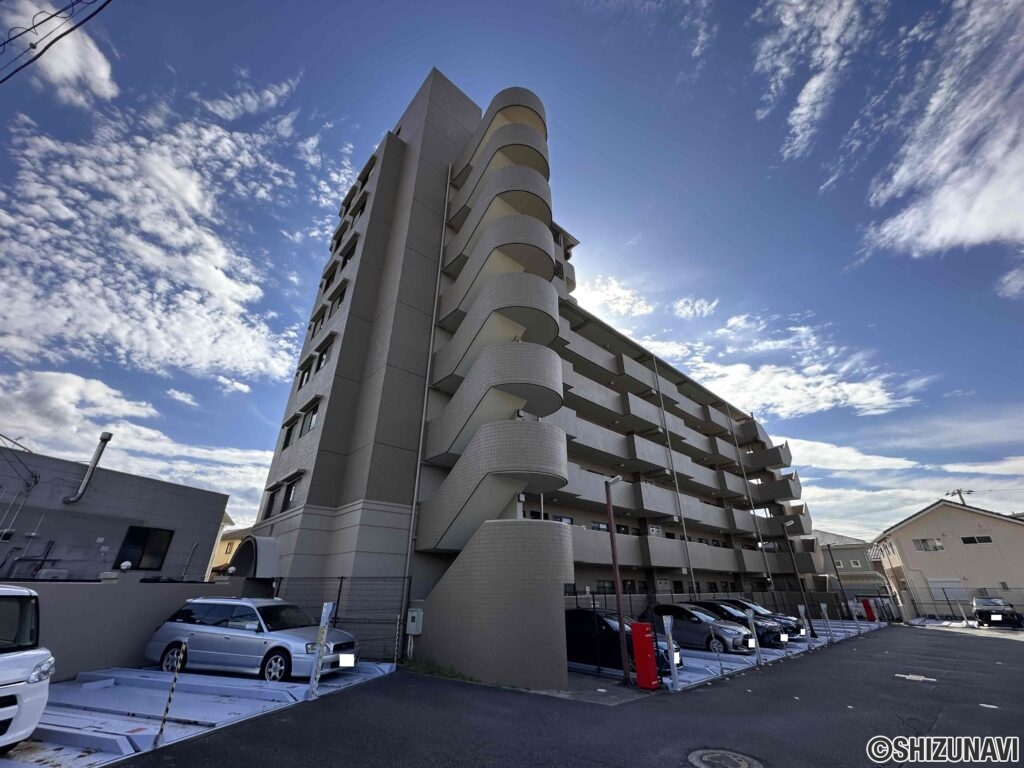 三島市加茂川町　シャルマンコーポグランヒル三島　外観