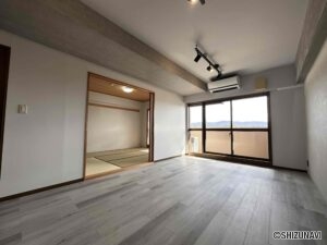 三島市加茂川町　シャルマンコーポグランヒル三島