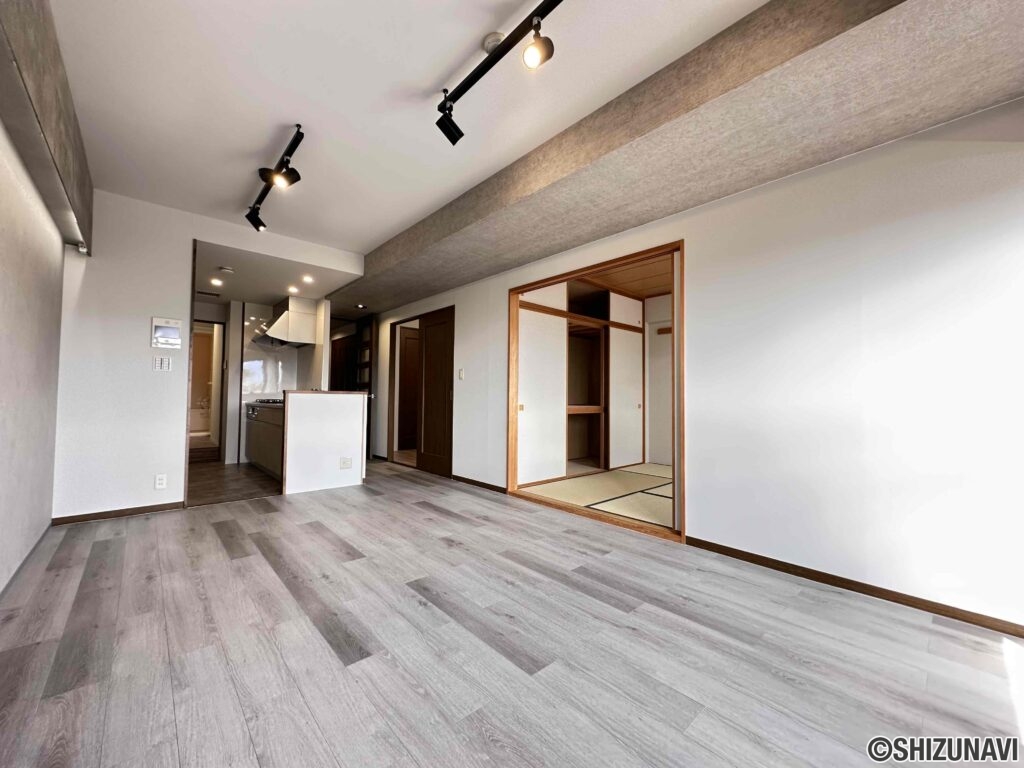 三島市加茂川町　シャルマンコーポグランヒル三島