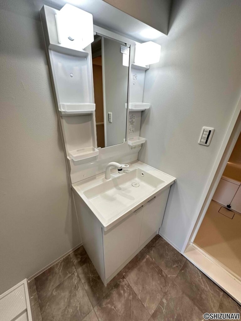 三島市加茂川町　シャルマンコーポグランヒル三島