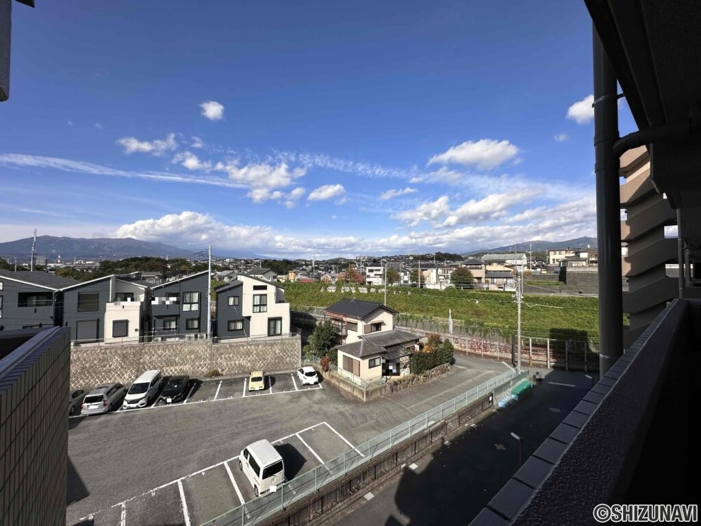 三島市加茂川町　シャルマンコーポグランヒル三島