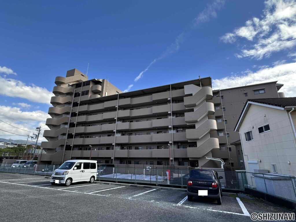 三島市加茂川町　シャルマンコーポグランヒル三島　外観