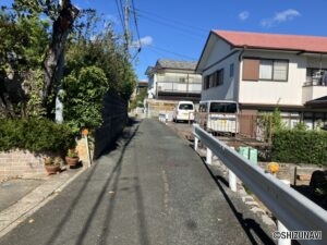 前面道路　別角度から撮影です。