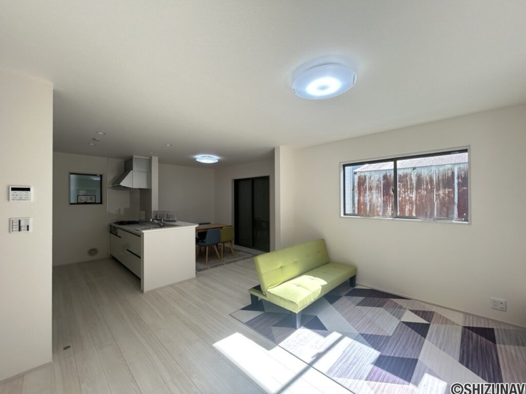 葵区　新築　リビング