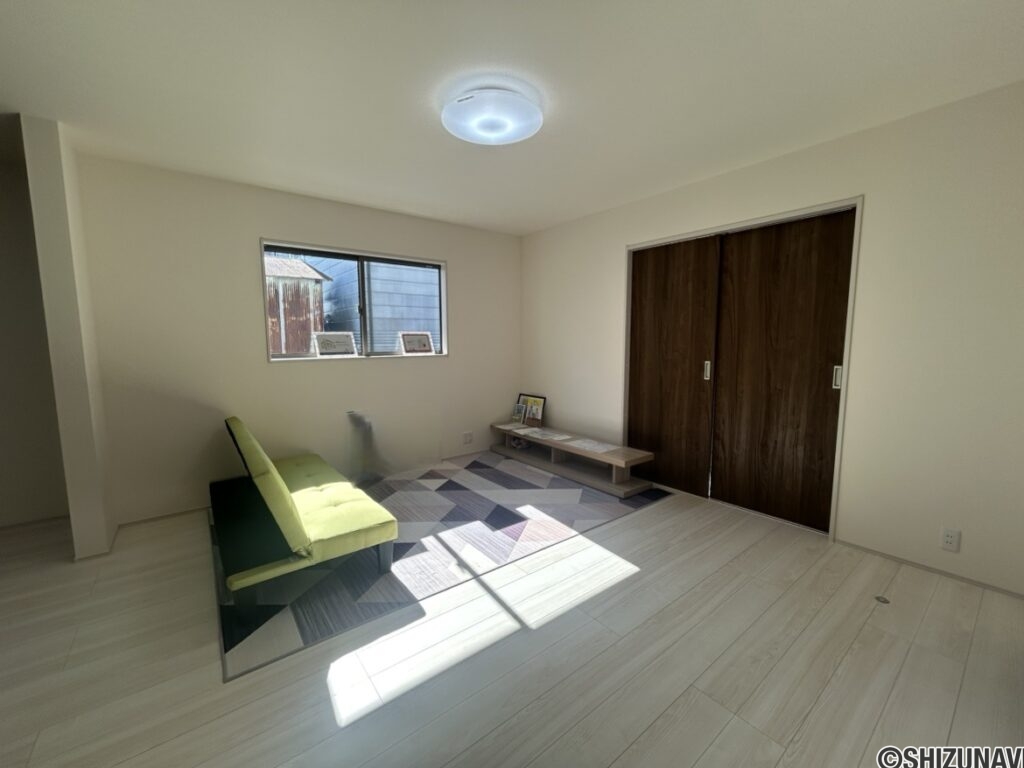 葵区　新築　リビング