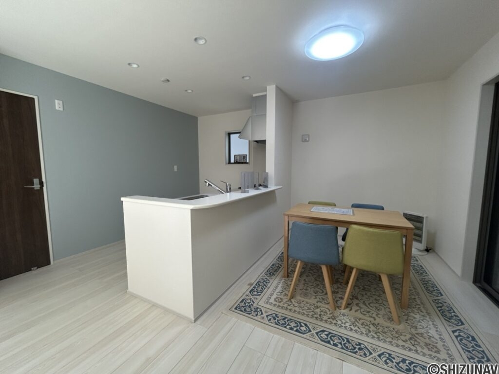 葵区　新築　リビング