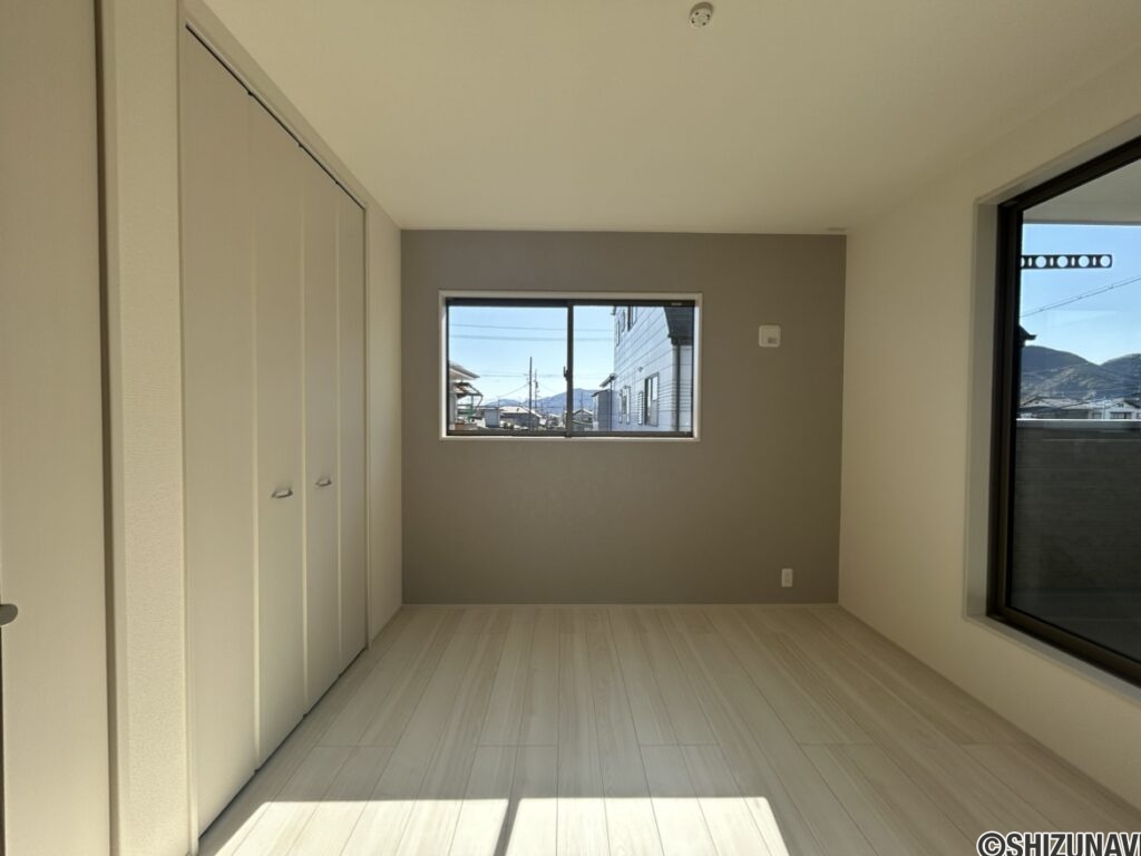 葵区　新築　洋室