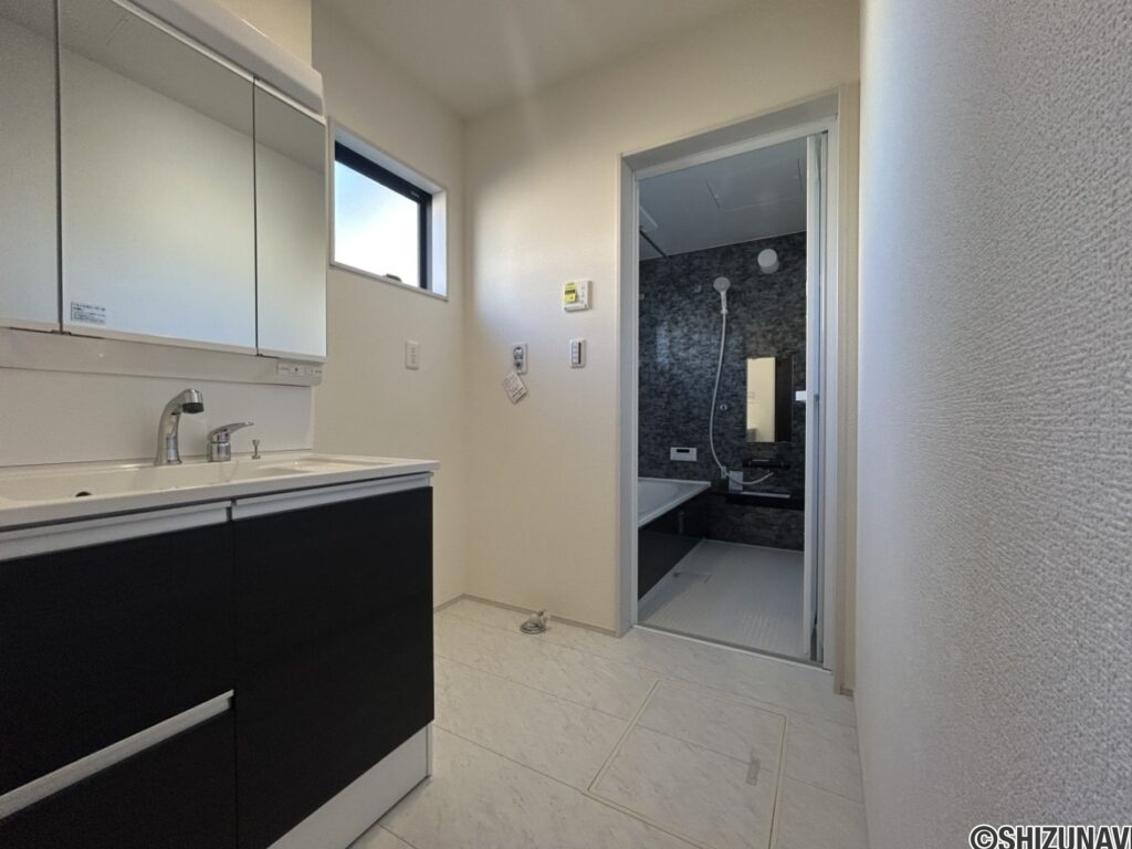 葵区　新築　洗面所