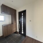 葵区　新築　玄関