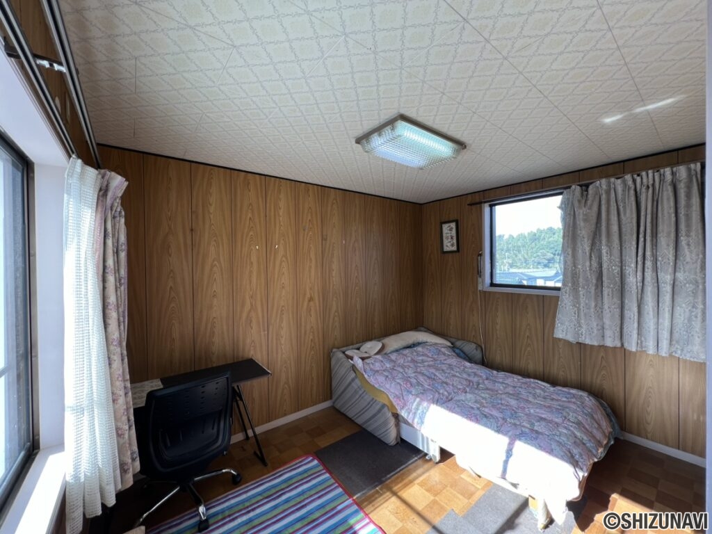 【２階洋室（西側）】