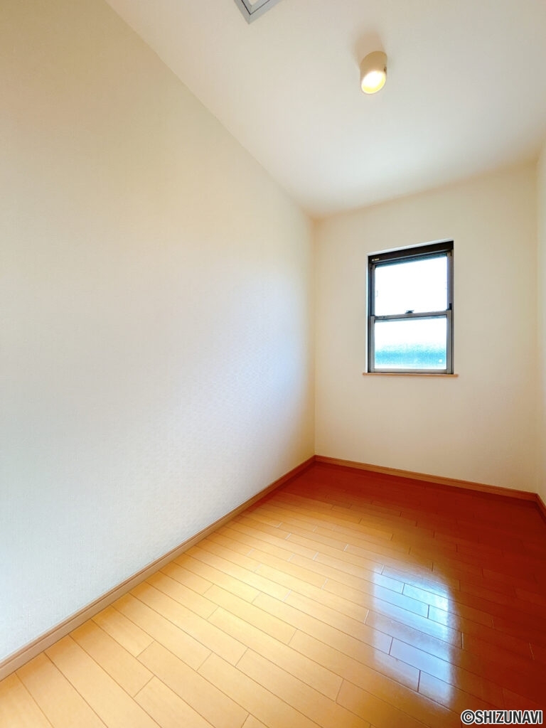 【ウォークインクローゼット】