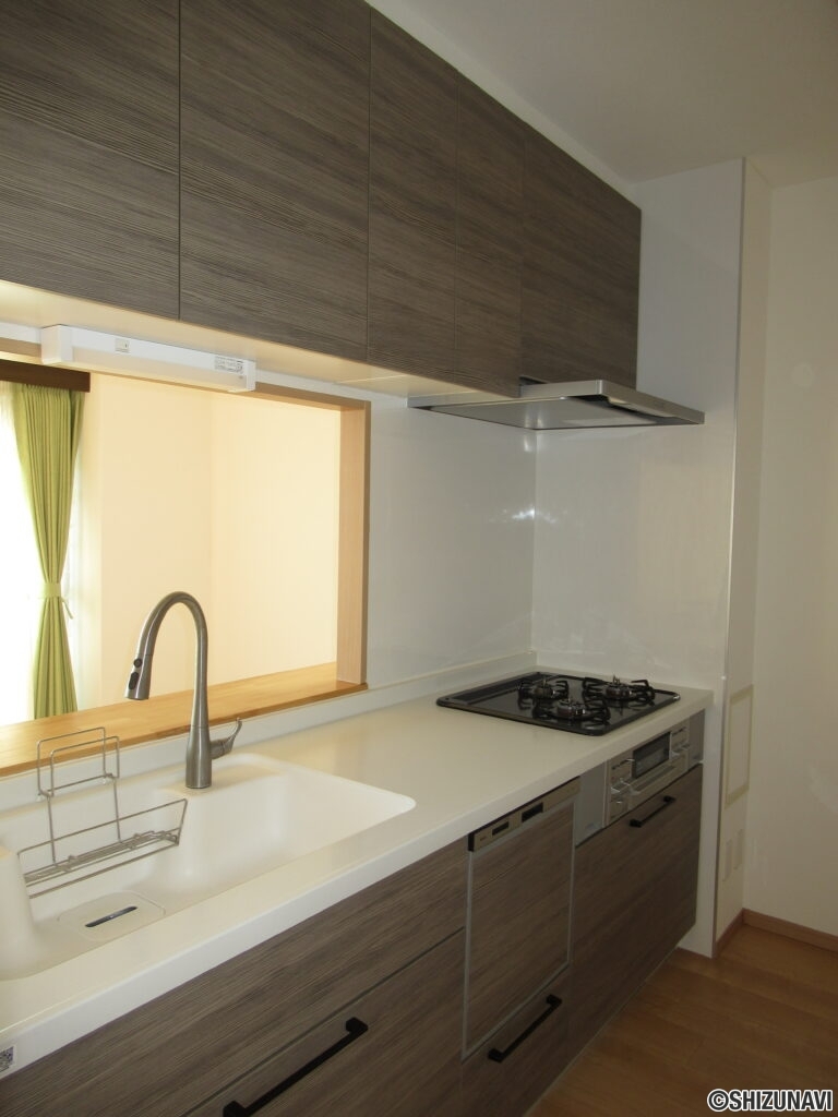 グリーンタウンぐみ沢507　内観