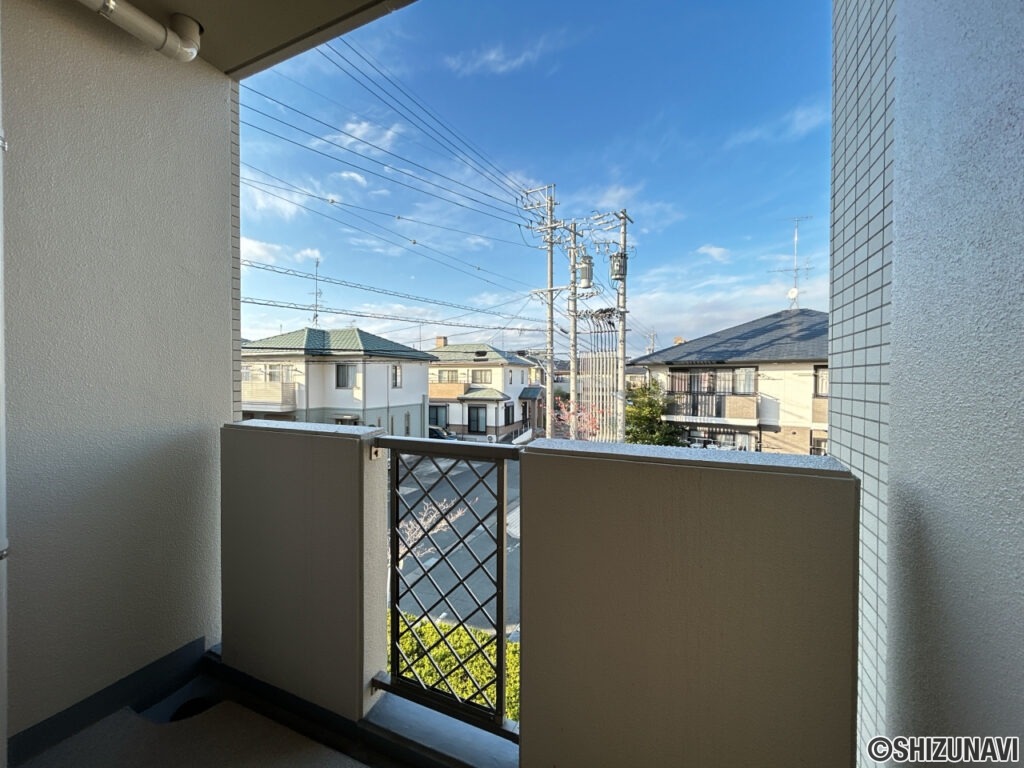 【北側バルコニー】