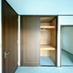 【2階8帖洋室収納】