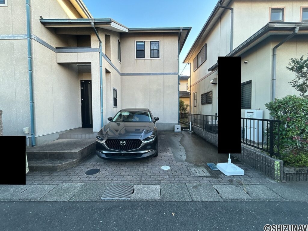 【駐車場】並列2台駐車可能です。