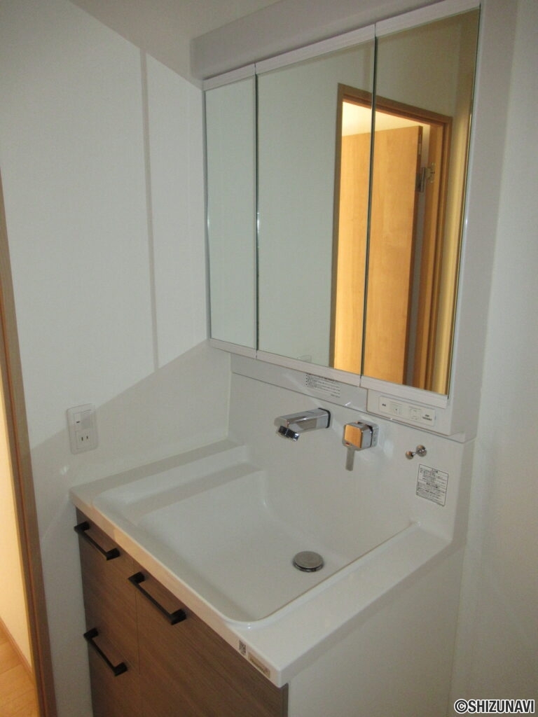 グリーンタウンぐみ沢507　内観