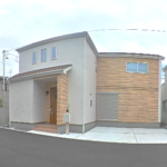 【D棟】袋小路に面した落ち着いた場所に位置しています。